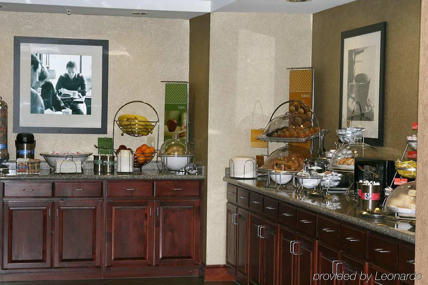 Hampton Inn & Suites Norfolk-Airport 3*, Norfolk