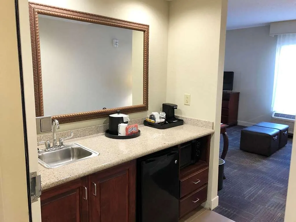 Hampton Inn & Suites Norfolk-Airport 3*, Norfolk
