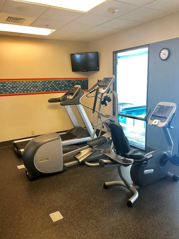 Hampton Inn & Suites Norfolk-Airport Hotel